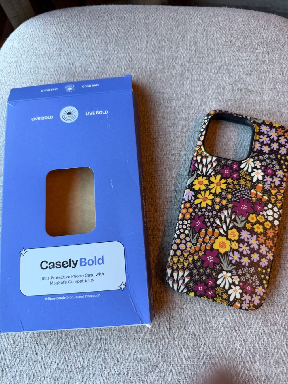Casket Bold iPhone 15 Pro Max